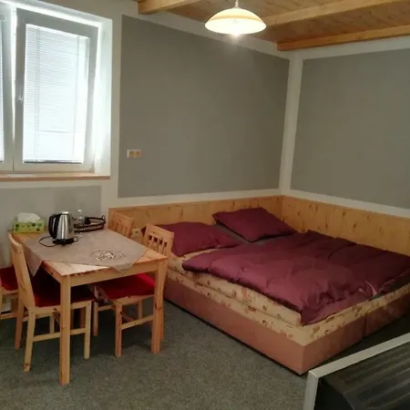 Alloggio in famiglia Kozov *